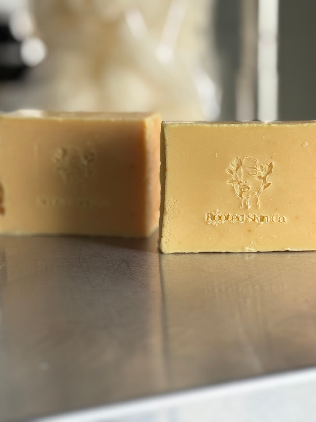 Natural Tumeric Luffa Exfoliating Soap: Body Bar